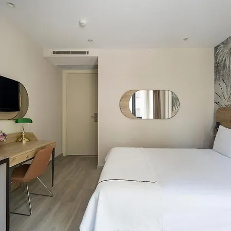 Upsuites 4*