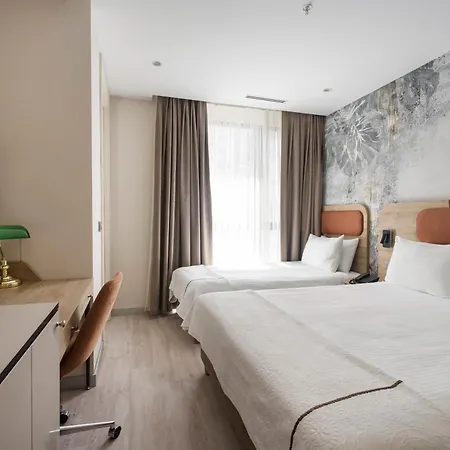 Upsuites