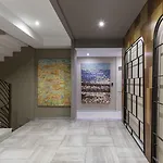 Upsuites Hotel