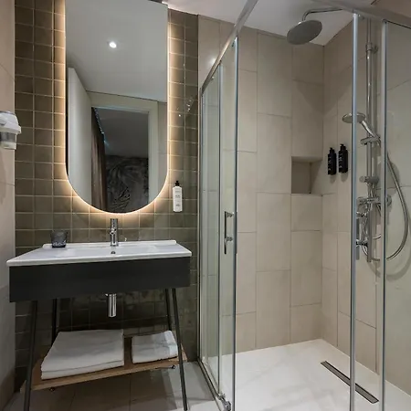 Hotel Upsuites 4*