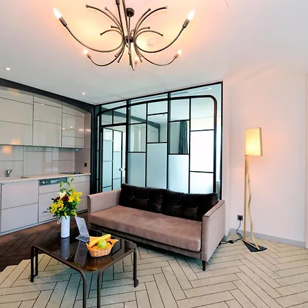 Upsuites