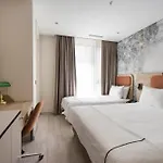 Upsuites