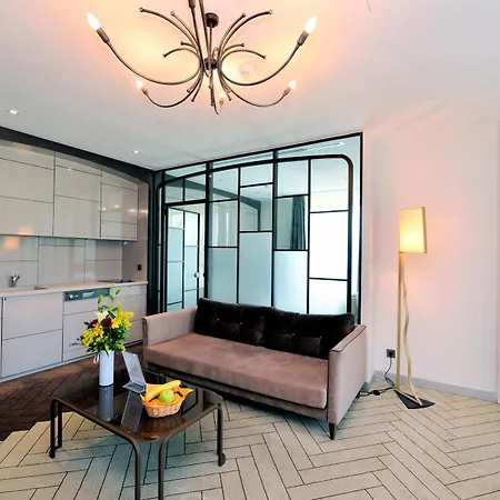 Upsuites