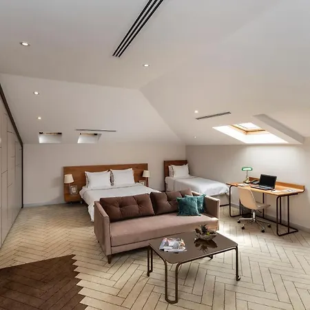 Hotel Upsuites 4*