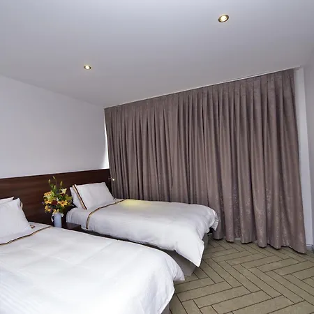 Hotel Upsuites 4*