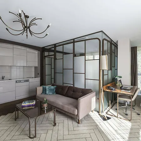 Upsuites Hotel 4*