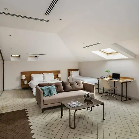 Hotel Upsuites 4*