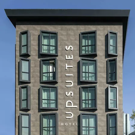 Upsuites 4*